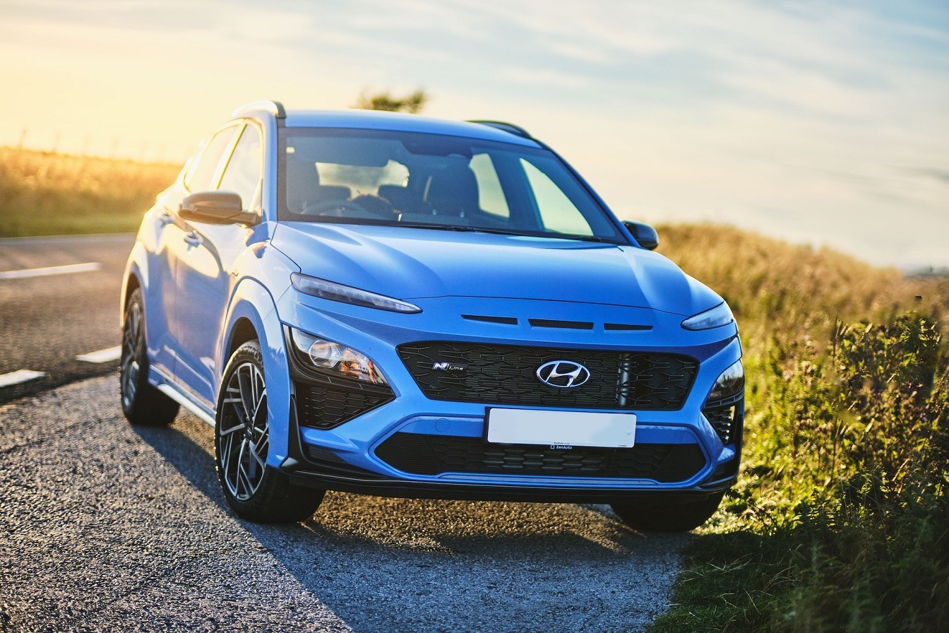 blauwe personenauto